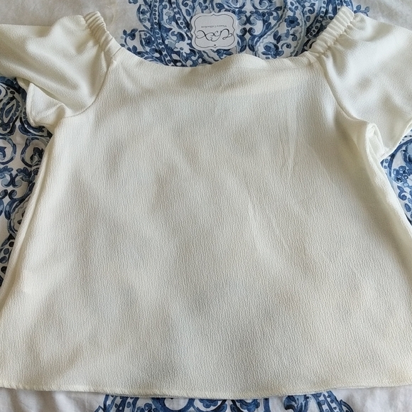 Women's Off-Shoulder Cream Top - Picture 4 of 4